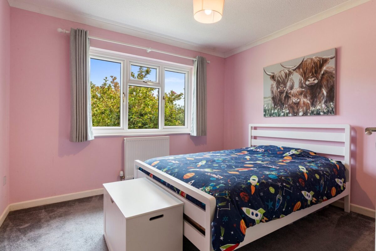 Long Mountain, Yerbeston, Kilgetty, SA68