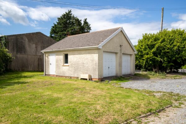 Long Mountain, Yerbeston, Kilgetty, SA68