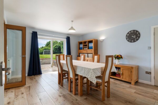 Long Mountain, Yerbeston, Kilgetty, SA68