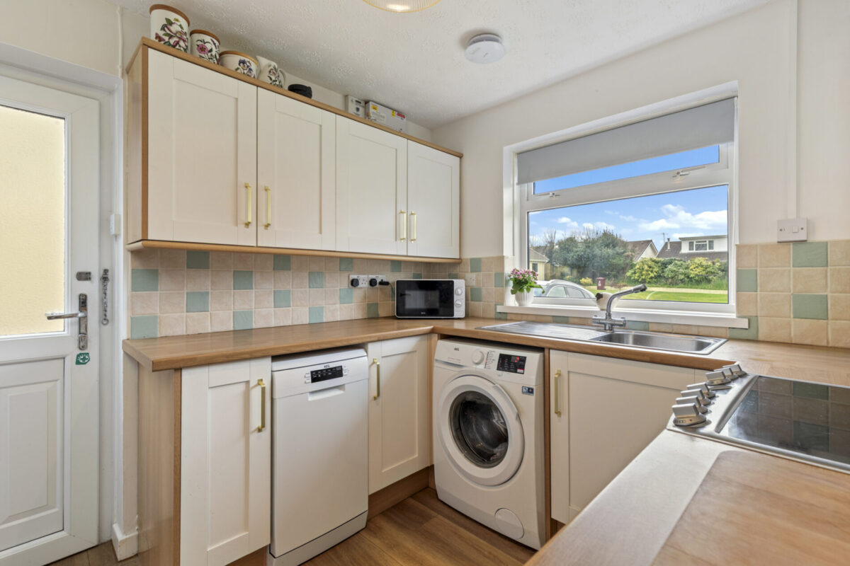 Elm Park, Crundale, SA62