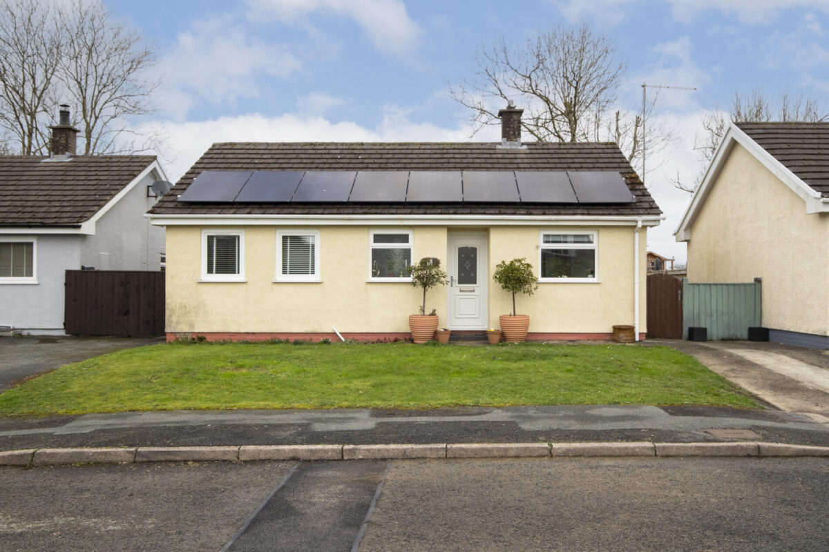 Elm Park, Crundale, SA62