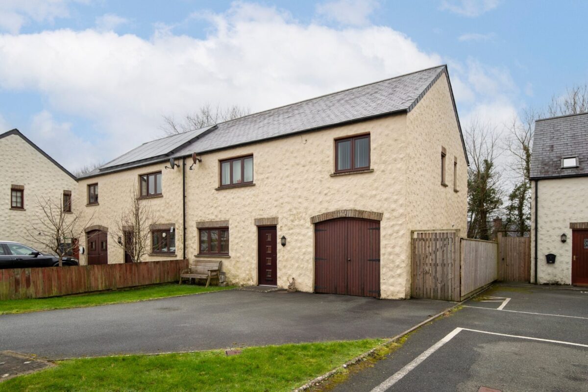 Glanafon Gardens, Haverfordwest, SA62