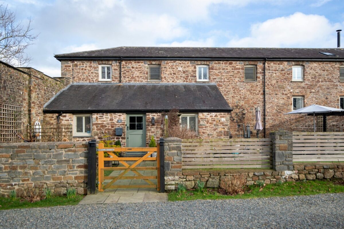 3 Picton Home Farm Barns, The Rhos, Haverfordwest, SA62
