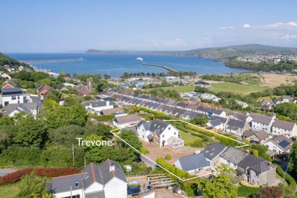 Trevone, Jacksons Way, Goodwick, SA64