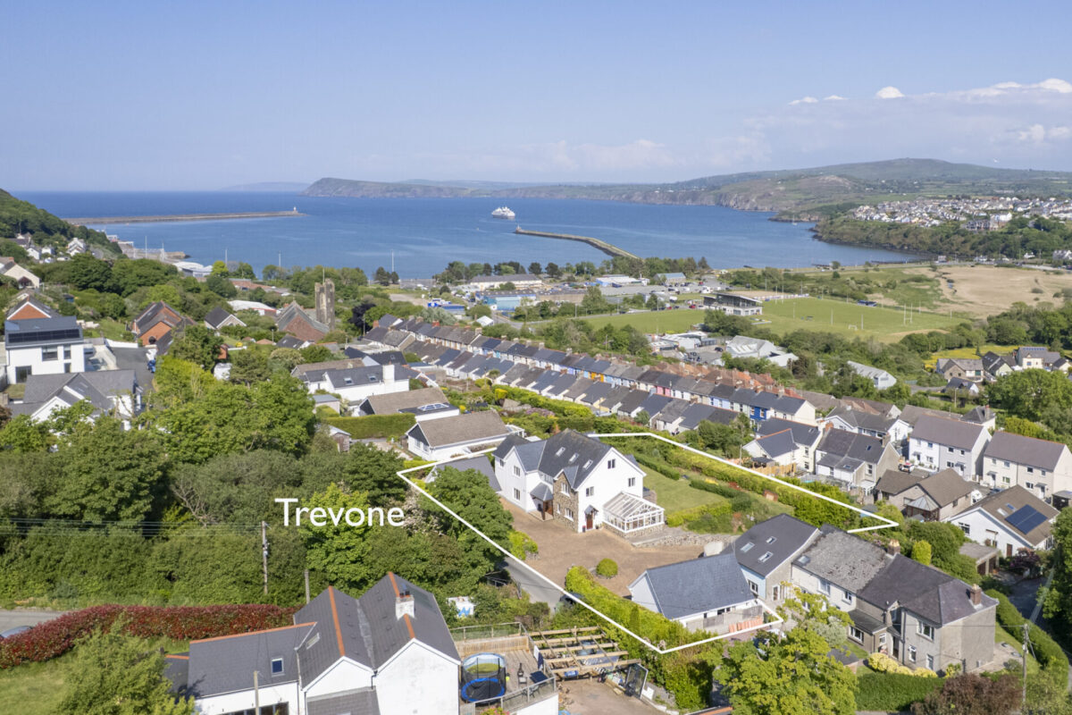 Jacksons Way, Goodwick, SA64