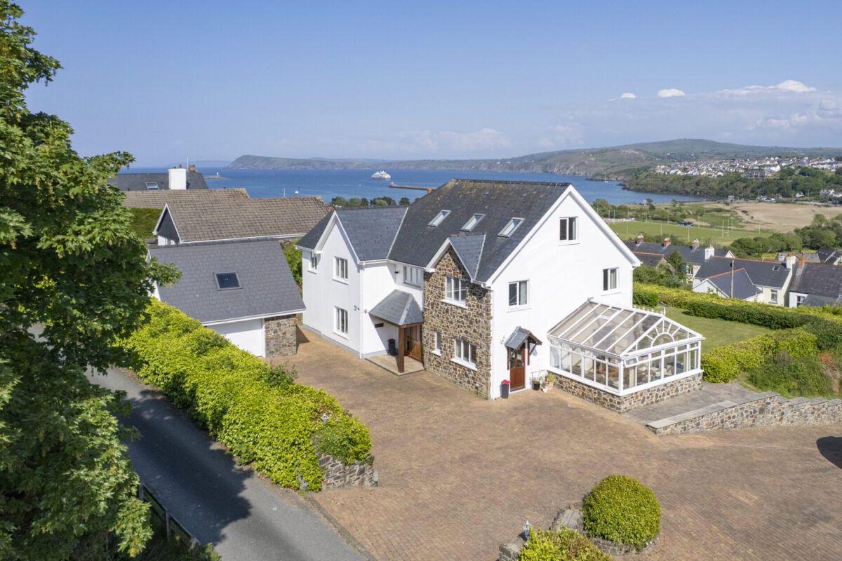 Jacksons Way, Goodwick, SA64