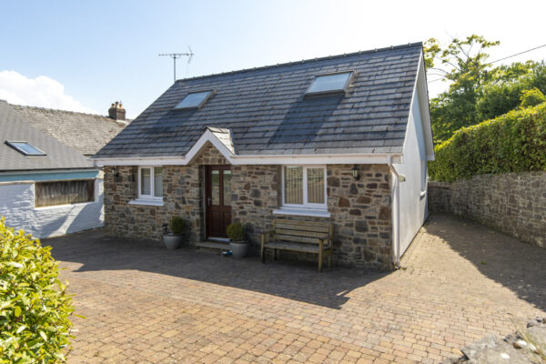 Jacksons Way, Goodwick, SA64