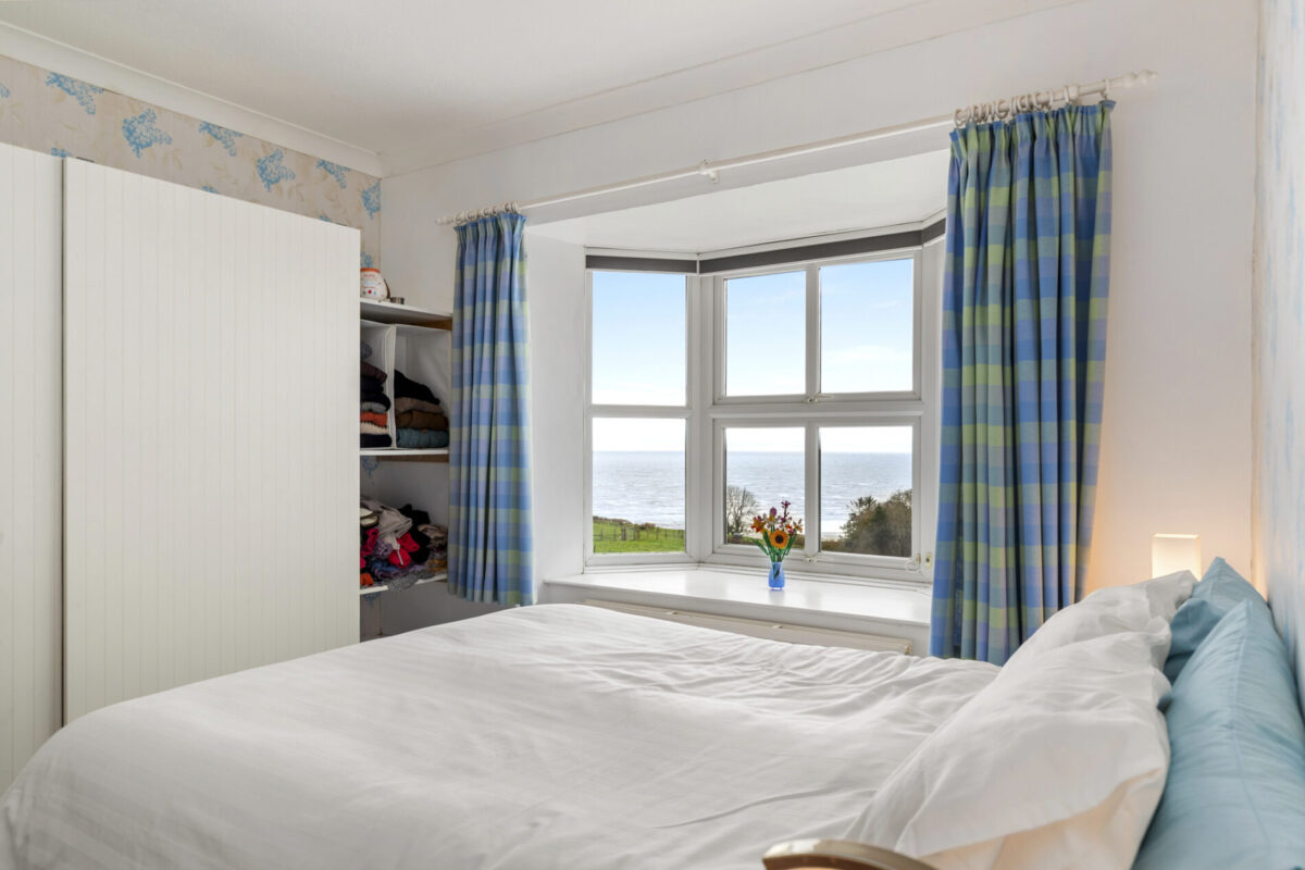 Amroth, Narberth, SA67