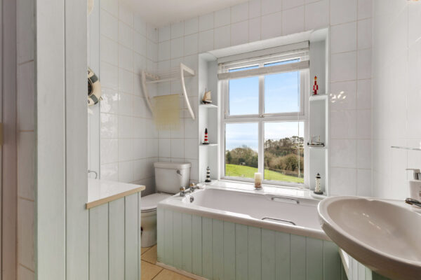 Amroth, Narberth, SA67