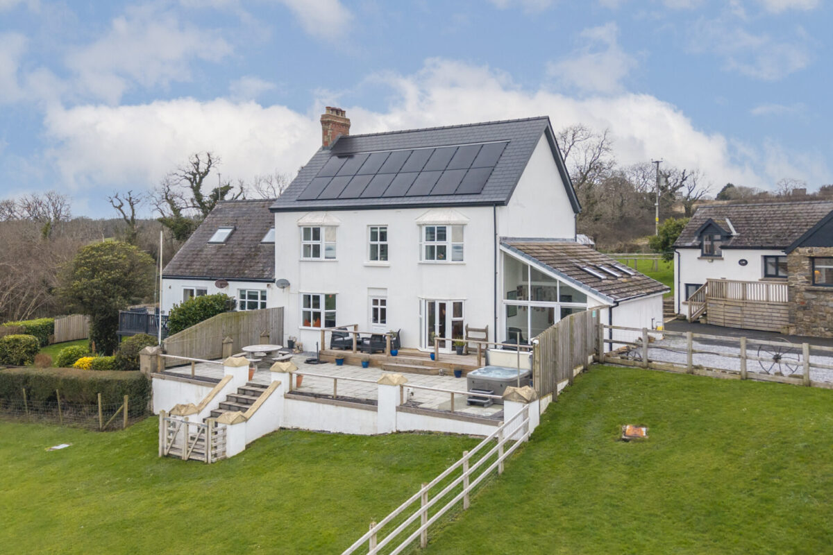 Amroth, Narberth, SA67