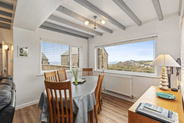 Amroth, Narberth, SA67