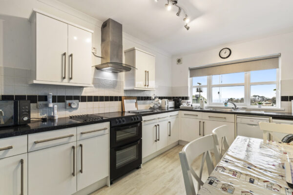 Amroth, Narberth, SA67