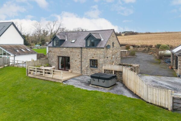 Furzewood Farm & Amroth Cottages, Amroth, Narberth, SA67
