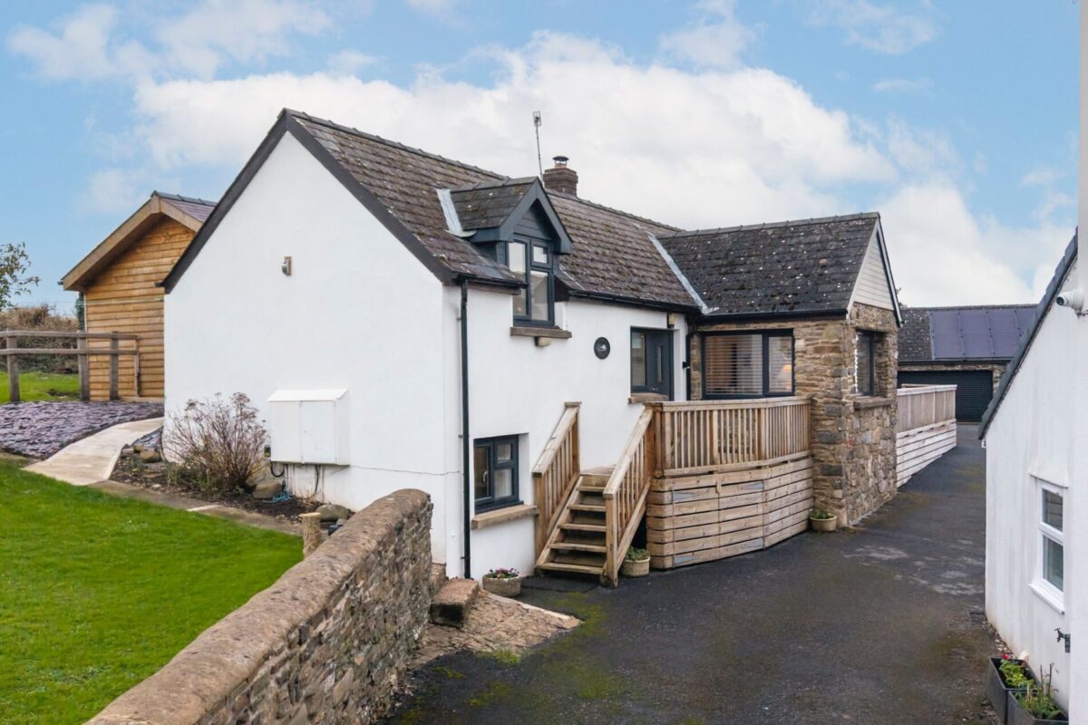 Furzewood Farm & Amroth Cottages, Amroth, Narberth, SA67