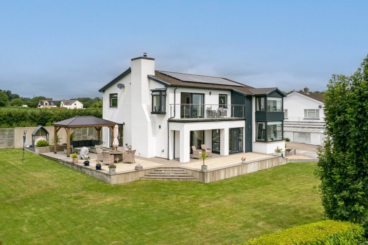 Lighthouse Drive, Llanstadwell, Milford Haven, SA73