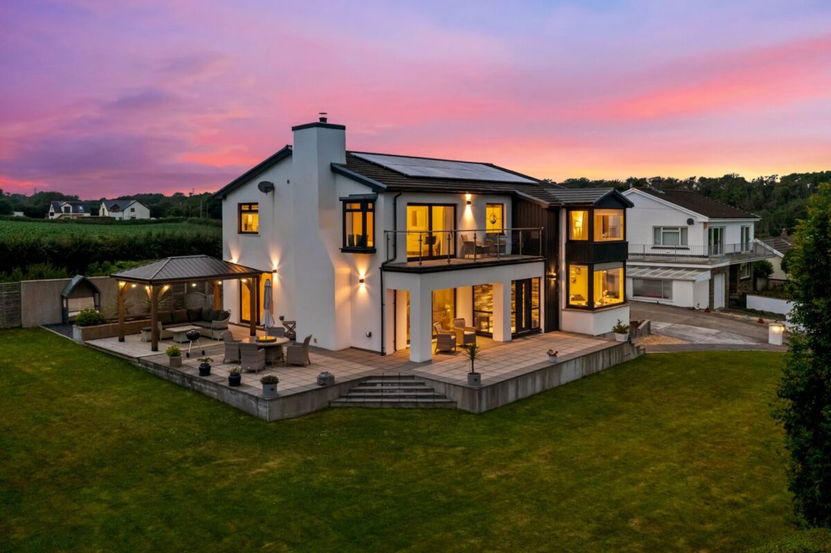 Lighthouse Drive, Llanstadwell, Milford Haven, SA73