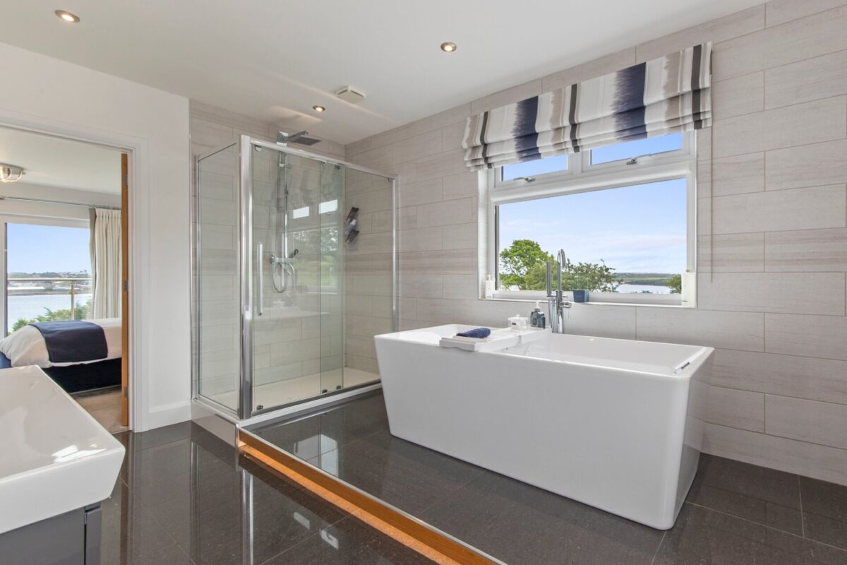 Lighthouse Drive, Llanstadwell, Milford Haven, SA73