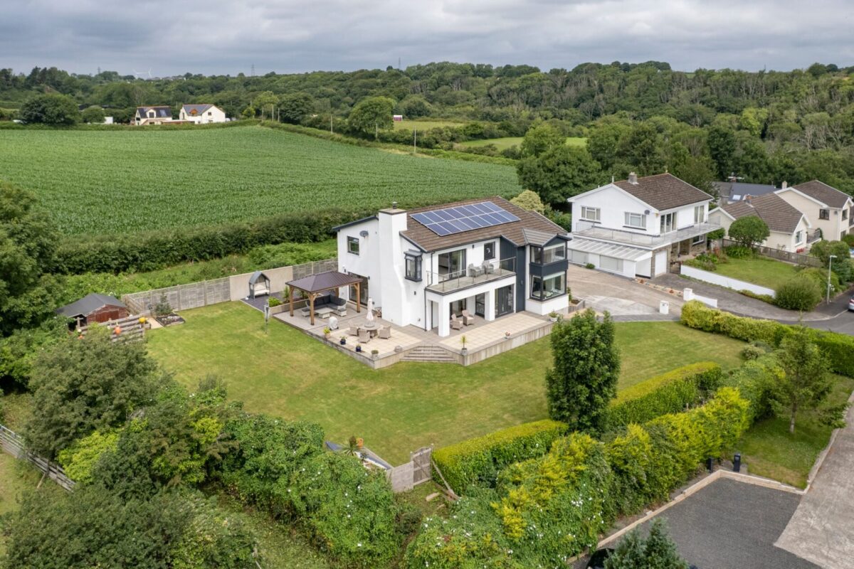 Lighthouse Drive, Llanstadwell, Milford Haven, SA73