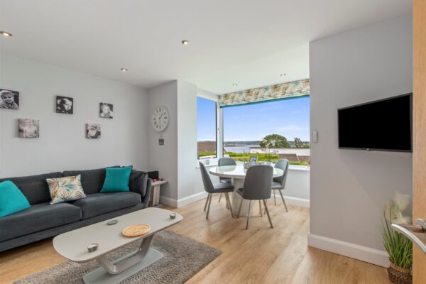 Lighthouse Drive, Llanstadwell, Milford Haven, SA73