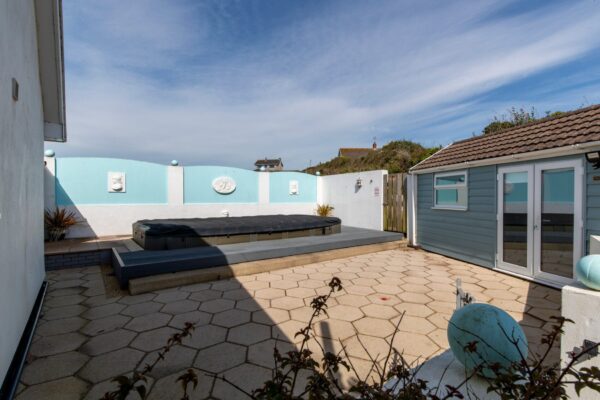 Penrhiw, Trewent Hill, Freshwater East, Pembroke, SA71