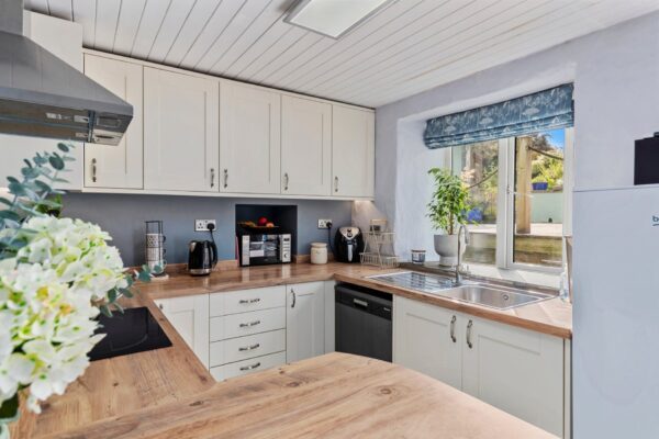Fontane House, High Street, Fishguard, SA65