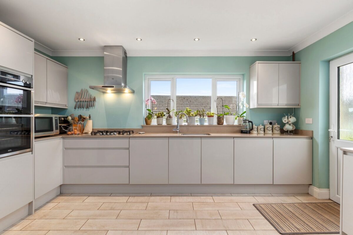 Presely View, Pembroke Dock, SA72