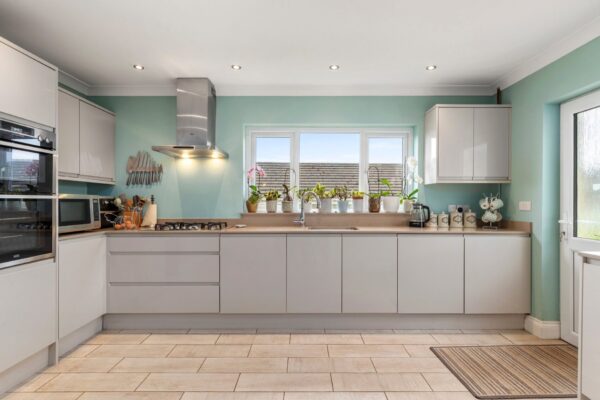 Presely View, Pembroke Dock, SA72