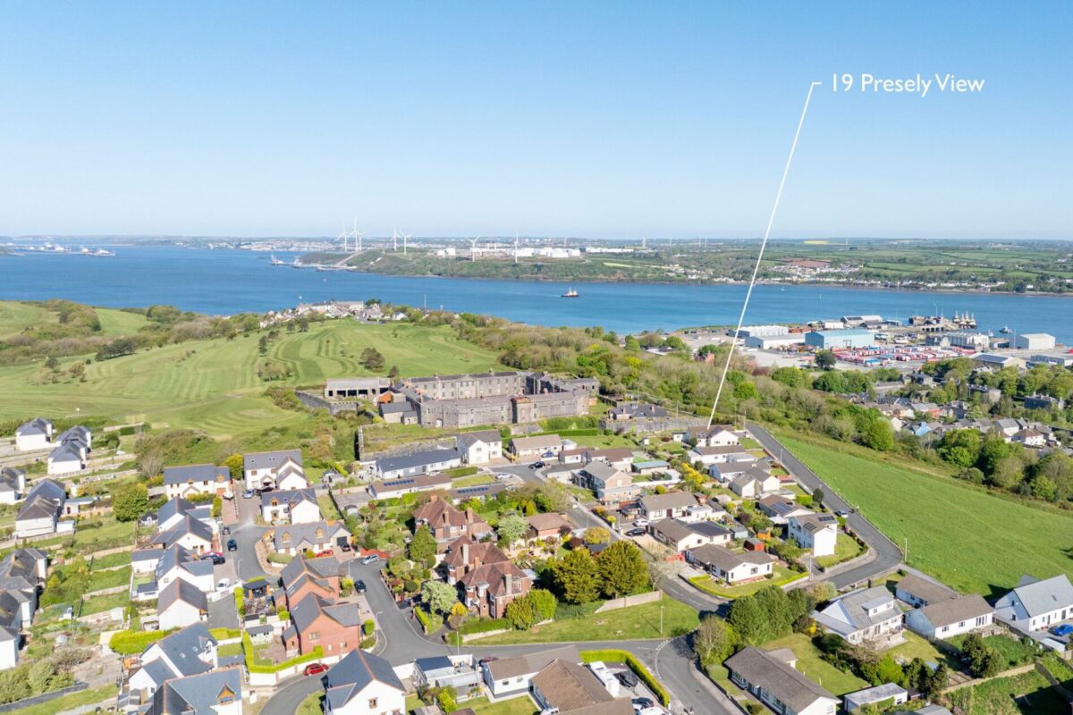 Presely View, Pembroke Dock, SA72
