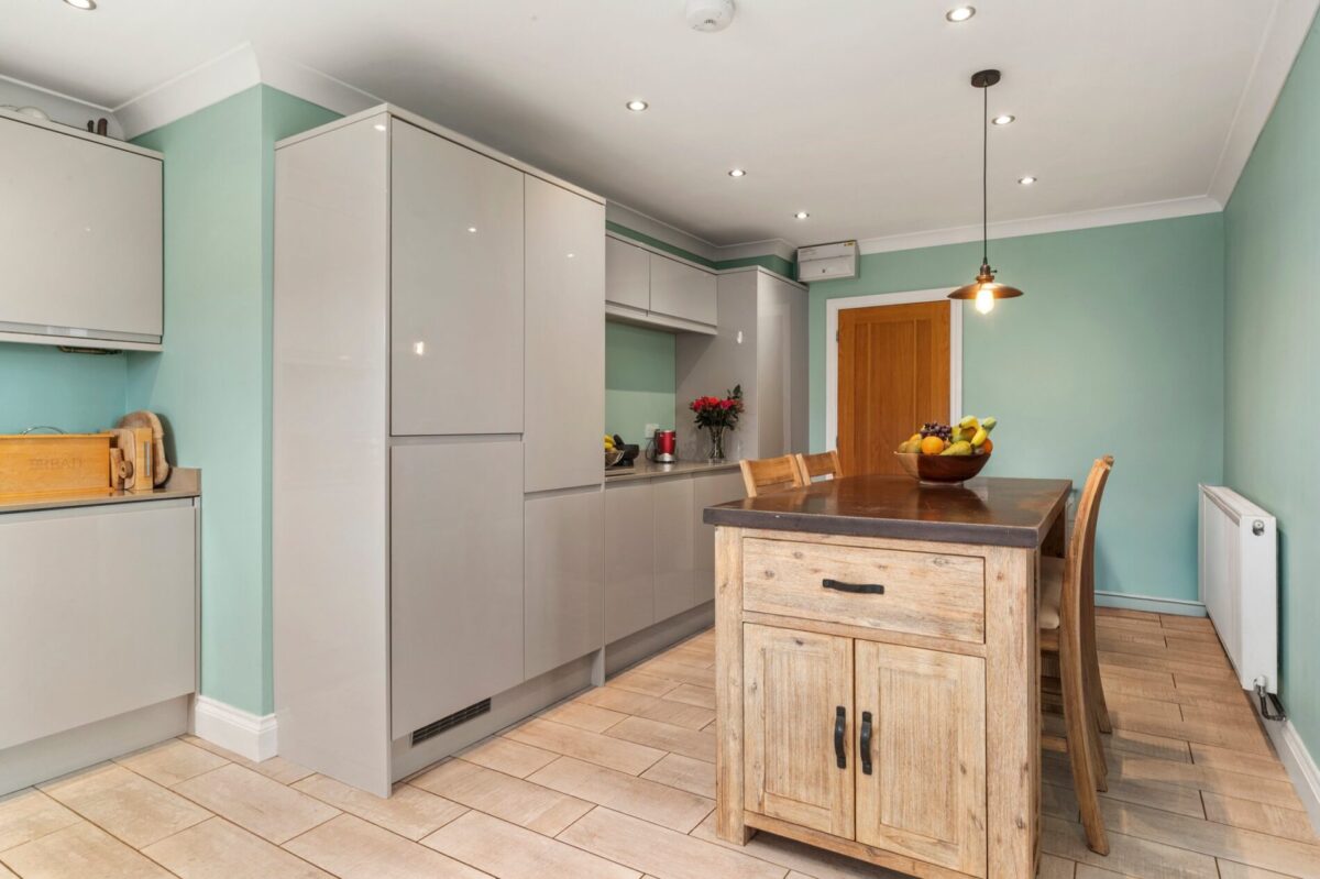 Presely View, Pembroke Dock, SA72