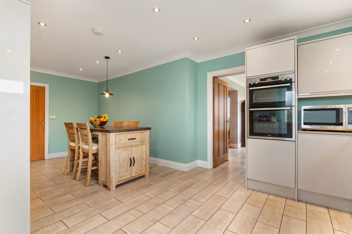 Presely View, Pembroke Dock, SA72