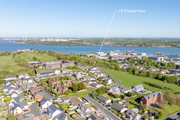Presely View, Pembroke Dock, SA72