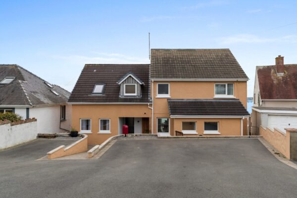 Pointfields Crescent, Hakin, Milford Haven, SA73