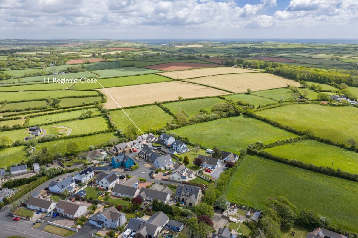 Reginald Close, Hundleton, Pembroke, SA71
