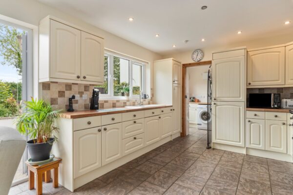 Reginald Close, Hundleton, Pembroke, SA71