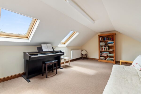 Reginald Close, Hundleton, Pembroke, SA71