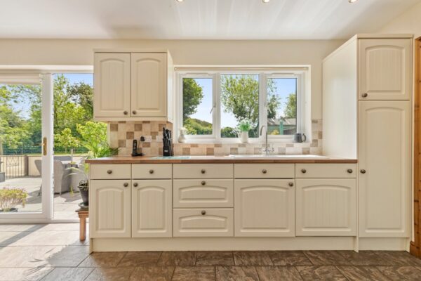 Reginald Close, Hundleton, Pembroke, SA71
