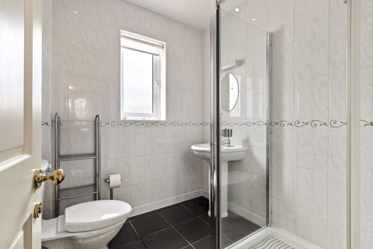 Reginald Close, Hundleton, SA71