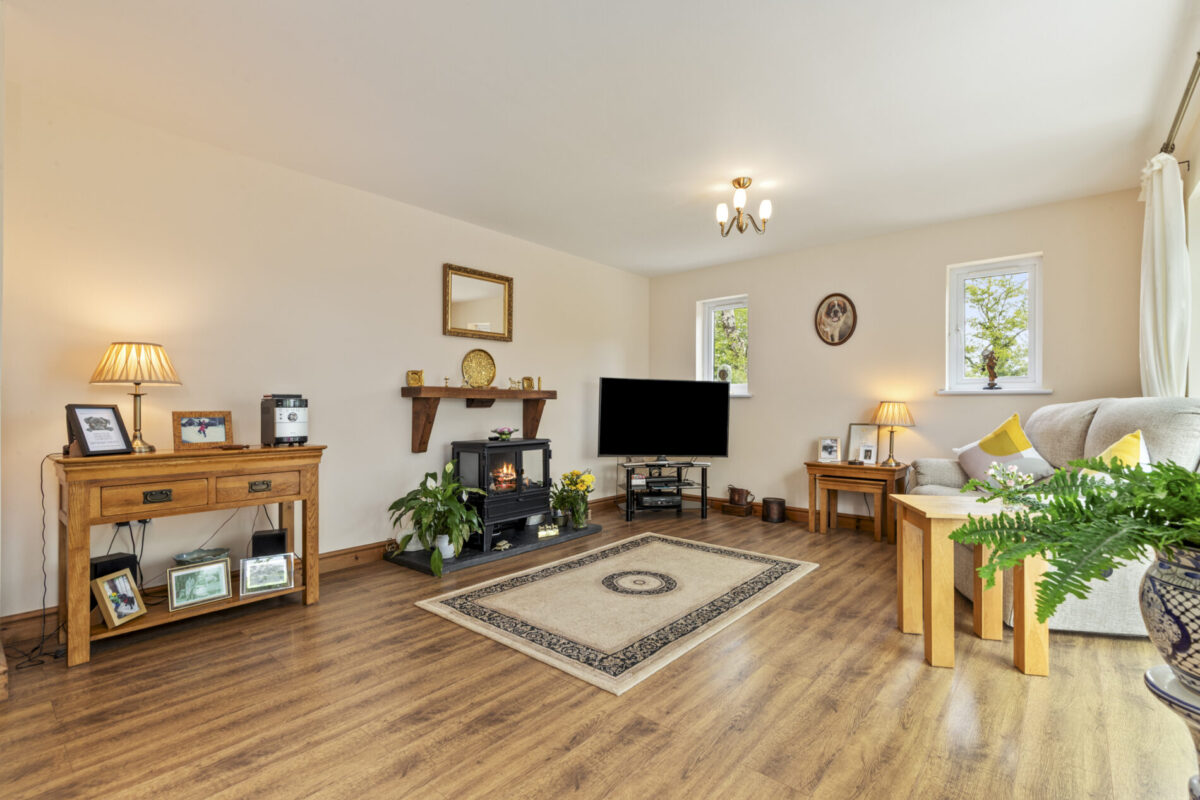 Reginald Close, Hundleton, SA71