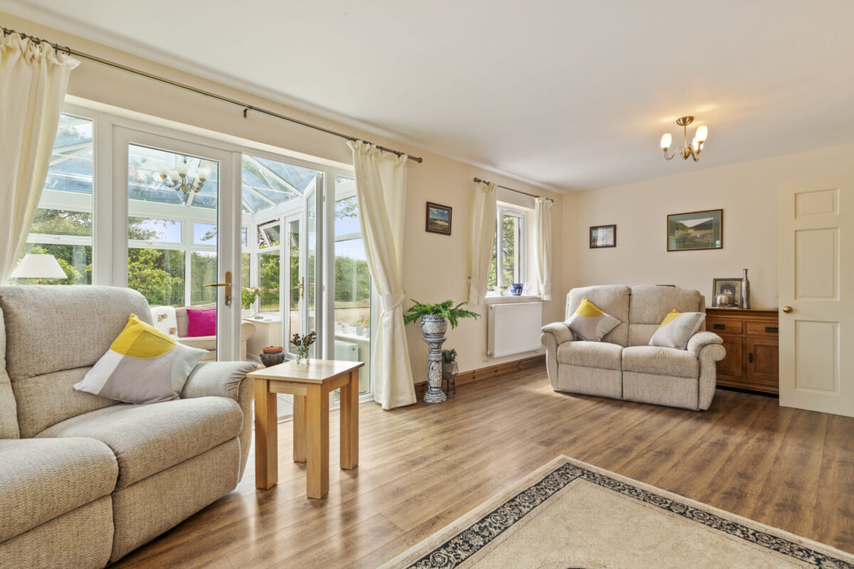 Reginald Close, Hundleton, SA71