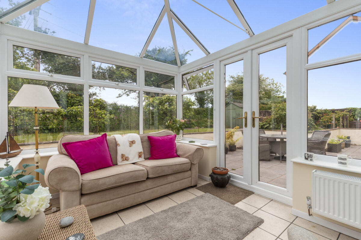 Reginald Close, Hundleton, SA71