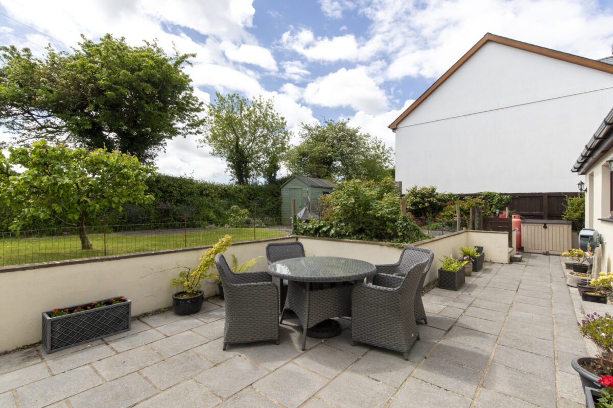 Reginald Close, Hundleton, SA71