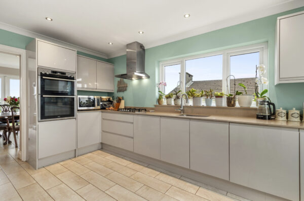 Presely View, Pembroke Dock, SA72