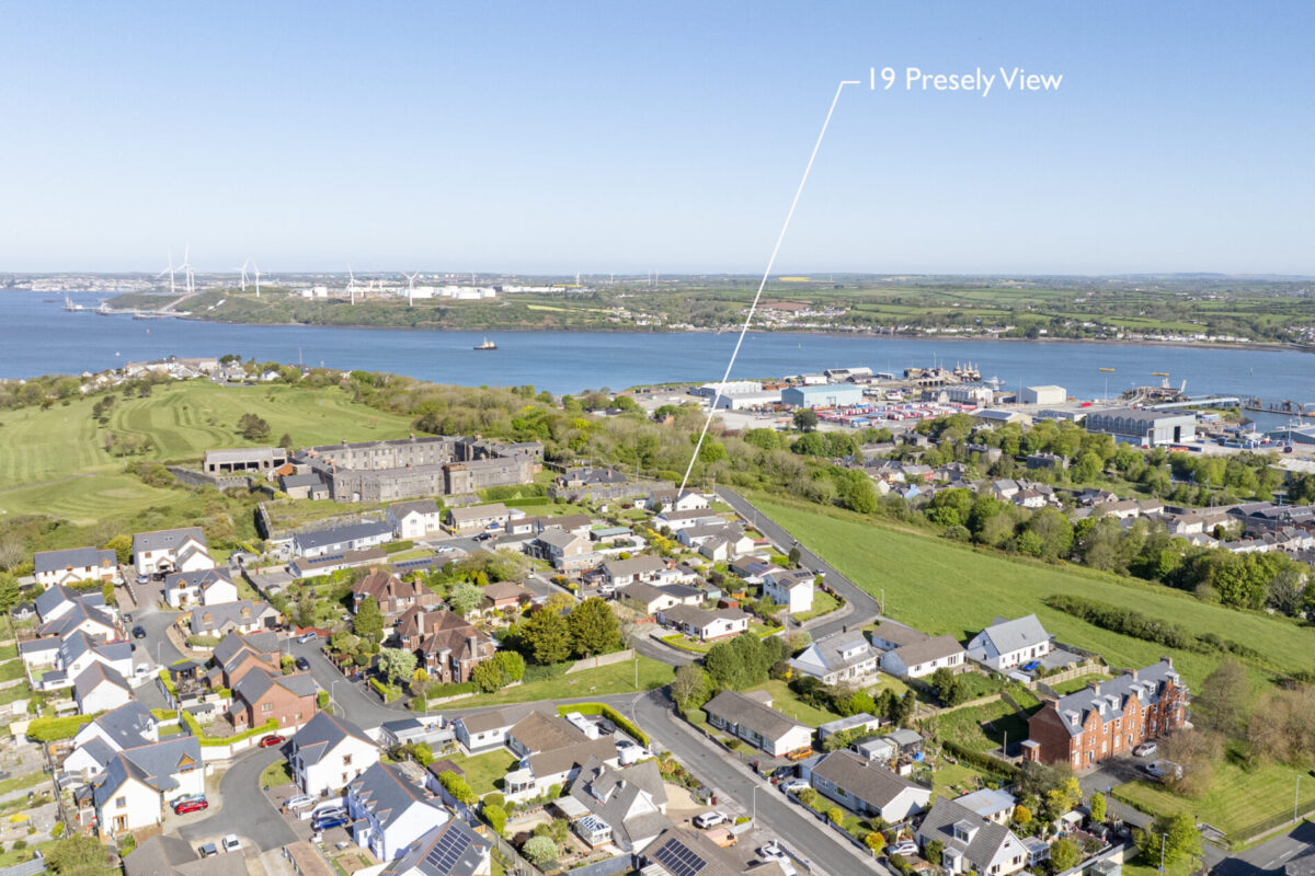 Presely View, Pembroke Dock, SA72