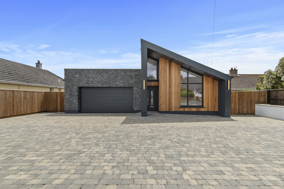 Church Road, Roch, SA62