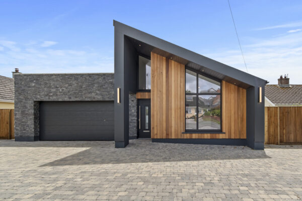 Church Road, Roch, SA62