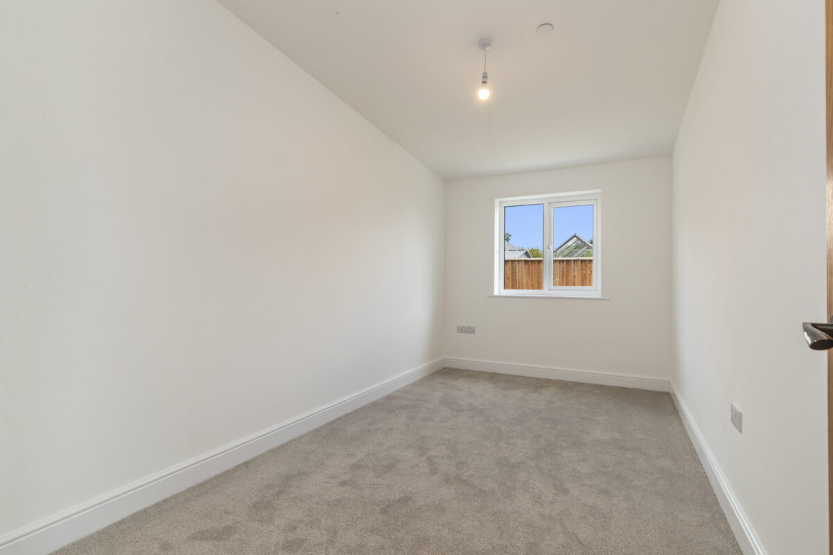 Church Road, Roch, SA62
