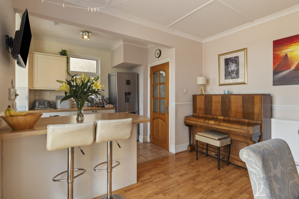 Waterloo Road, Hakin, SA73