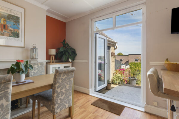 Waterloo Road, Hakin, SA73