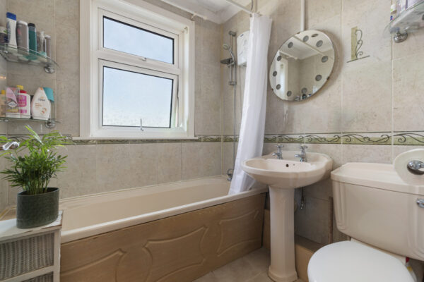 Waterloo Road, Hakin, SA73