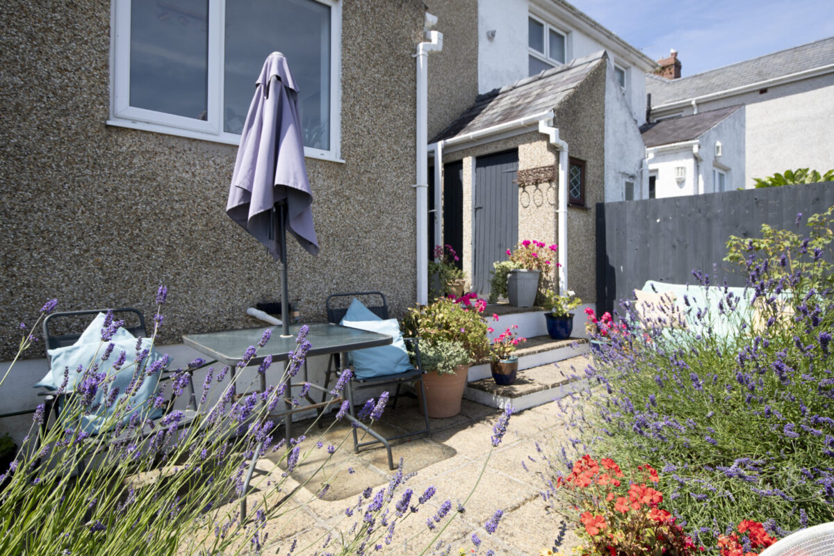 Waterloo Road, Hakin, SA73